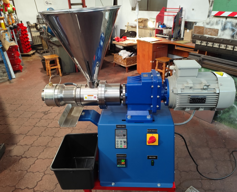 Presa ulei la rece 220V, 2.1Kw
